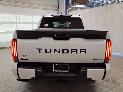 2025 Toyota Tundra Hybrid Platinum