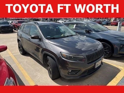 Granite Crystal Metallic Clearcoat 2019 Jeep Cherokee Altitude