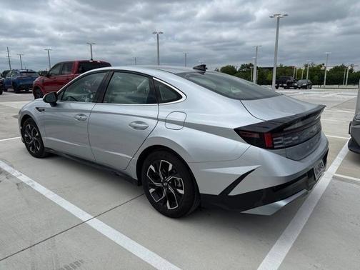 Aero Silver 2025 Hyundai SONATA SEL