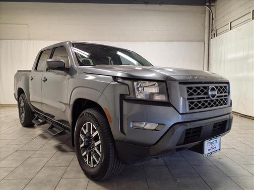 2023 Nissan Frontier SV