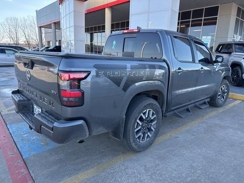 2023 Nissan Frontier SV
