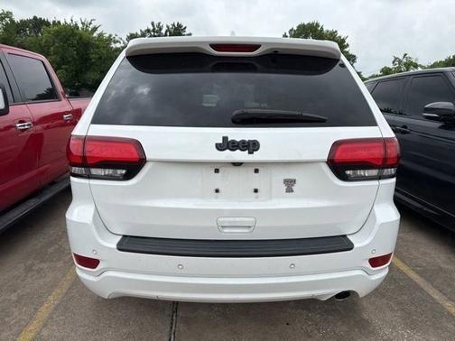 Bright White Clearcoat 2019 Jeep Grand Cherokee Altitude
