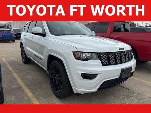 Bright White Clearcoat 2019 Jeep Grand Cherokee Altitude