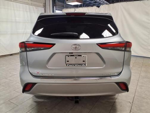 2023 Toyota Highlander Platinum
