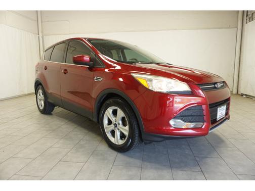 Photo 1 of 26 of 2014 Ford Escape SE