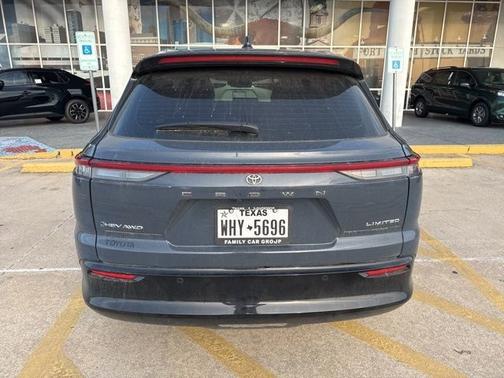 2025 Toyota Crown Signia Limited