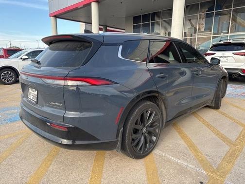 2025 Toyota Crown Signia Limited