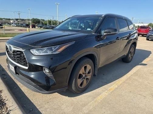 2023 Toyota Highlander Hybrid XLE