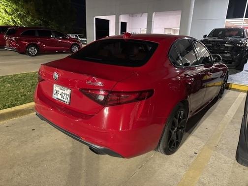 2020 Alfa Romeo Giulia Base