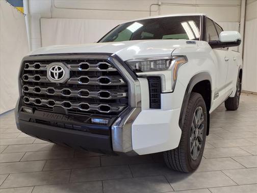 2025 Toyota Tundra Hybrid Platinum