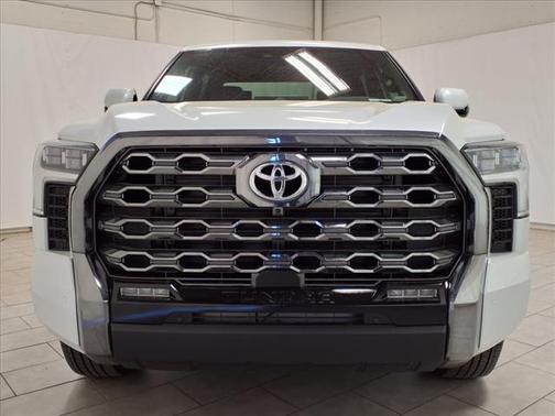2025 Toyota Tundra Hybrid Platinum
