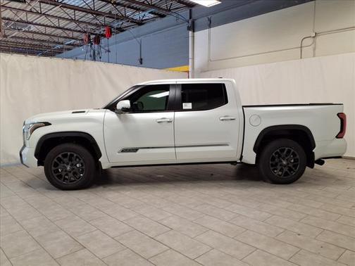 2025 Toyota Tundra Hybrid Platinum