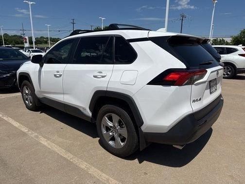 Ice Cap 2025 Toyota RAV4 Hybrid XLE