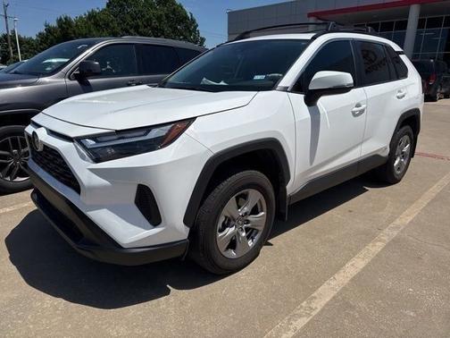 Ice Cap 2025 Toyota RAV4 Hybrid XLE