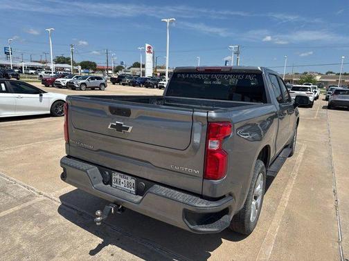 2022 Chevrolet Silverado 1500 Custom