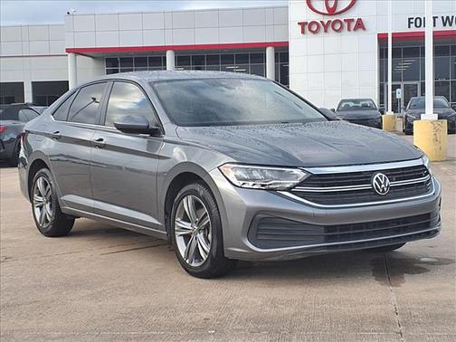 Platinum Gray Metallic 2024 Volkswagen Jetta 1.5T SE