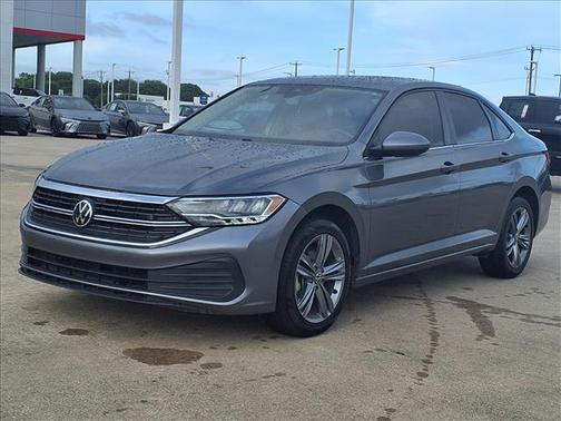 Platinum Gray Metallic 2024 Volkswagen Jetta 1.5T SE
