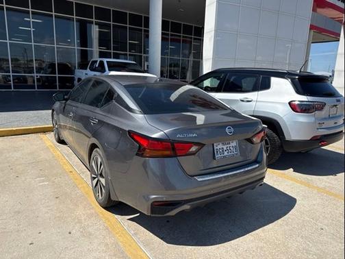 Gun Metallic 2022 Nissan Altima 2.5 SV