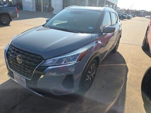 2022 Nissan Kicks SV