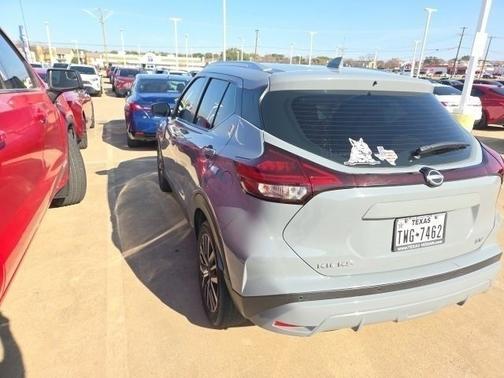 2022 Nissan Kicks SV