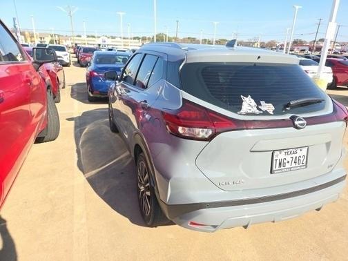 2022 Nissan Kicks SV