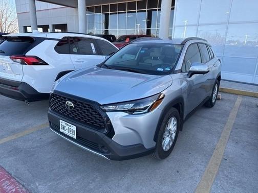 2023 Toyota Corolla Cross LE