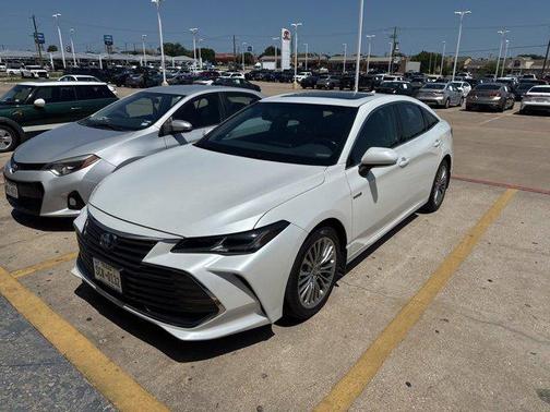 2021 Toyota Avalon Hybrid Limited