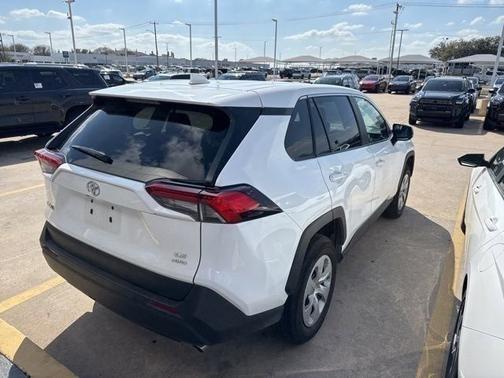 Ice Cap 2025 Toyota RAV4 LE