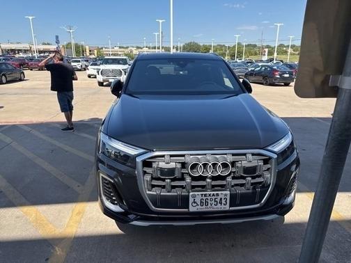 2025 Audi Q7 55 Premium Plus