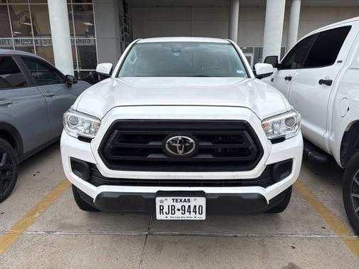 2022 Toyota Tacoma SR