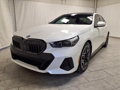 2026 BMW 550e xDrive