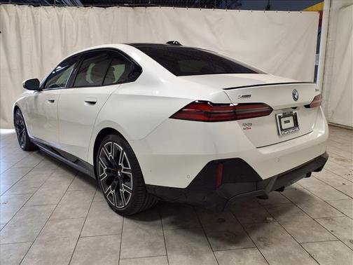 2026 BMW 550e xDrive