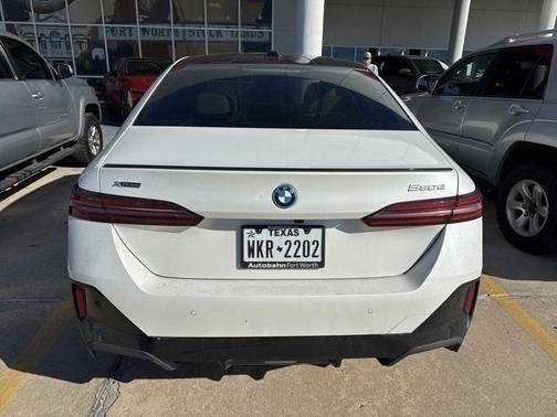 2026 BMW 550e xDrive