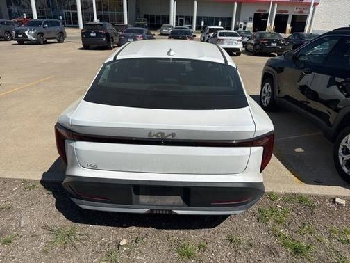 Snow White Pearl 2025 Kia K4 LXS