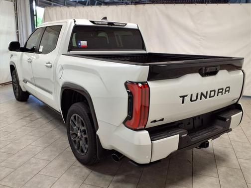 2025 Toyota Tundra Hybrid Platinum