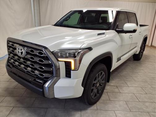 2025 Toyota Tundra Hybrid Platinum