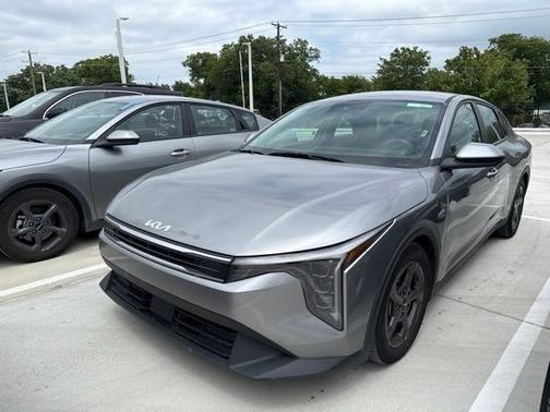 Steel Gray 2025 Kia K4 LXS