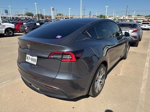 2021 Tesla Model Y Standard Range Rear-Wheel Drive