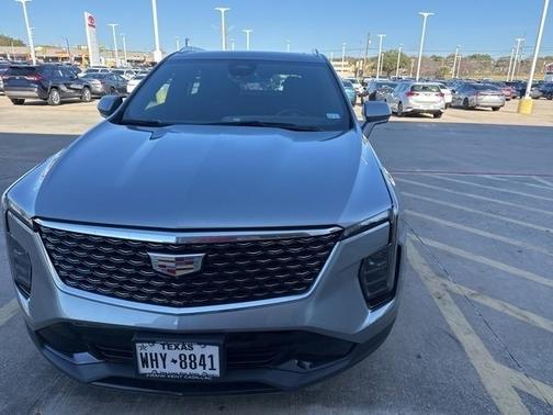 2024 Cadillac XT4 Premium Luxury