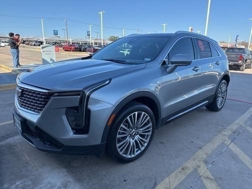 2024 Cadillac XT4 Premium Luxury