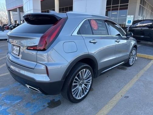 2024 Cadillac XT4 Premium Luxury
