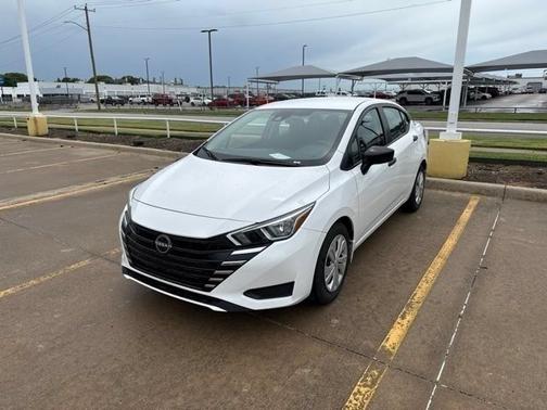 Fresh Powder 2024 Nissan Versa 1.6 S