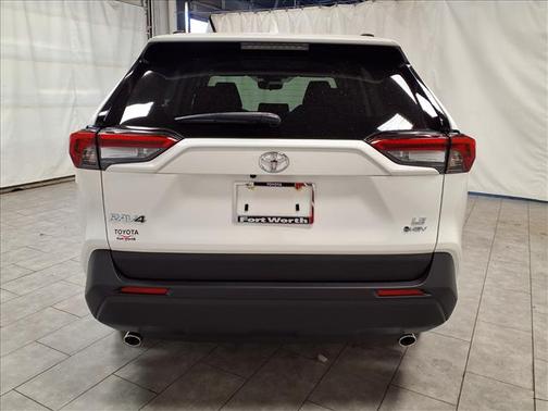 2025 Toyota RAV4 Hybrid LE