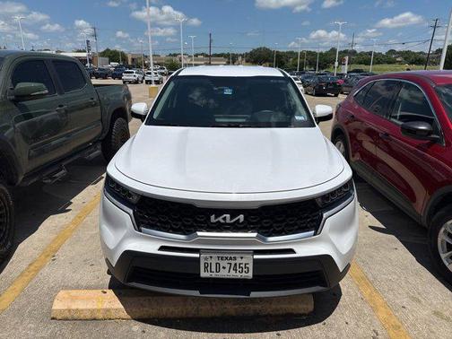 2022 Kia Sorento LX