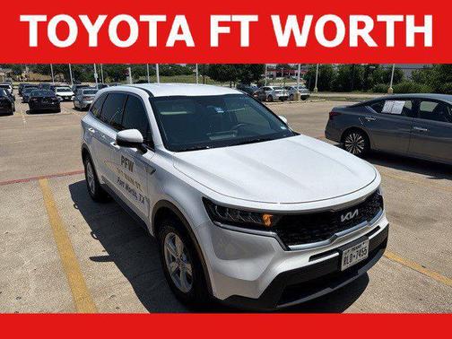 2022 Kia Sorento LX