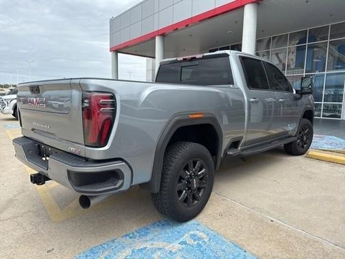 2024 GMC Sierra 2500 AT4