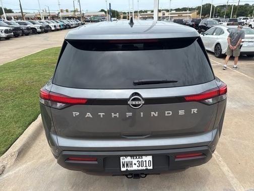 Gun Metallic 2025 Nissan Pathfinder S FWD