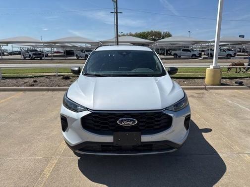 Silver Metallic 2025 Ford Escape ST-Line