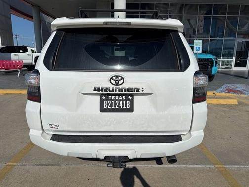 Ice 2023 Toyota 4Runner SR5 Premium