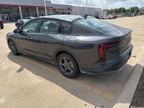 Interstellar Gray 2025 Kia K4 LXS